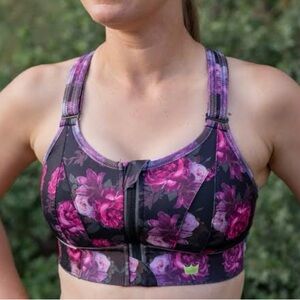 SHEFIT Floral Sports Bra - Pink and Black